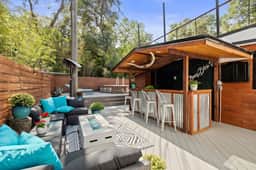 Luxury Austin Retreat | Pool•Fire Pit•Outdoor Bar