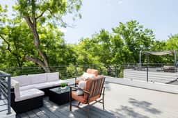 Huge 5BR Gem w/ Hot Tub - Near Downtown, SXSW