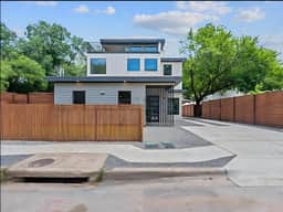 Grand 11+ BR Compound! Near Downtown Vibes!