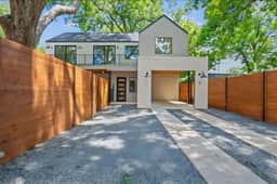 6BR 5BA Luxury Downtown Oasis | 2 Pools + Hot Tub