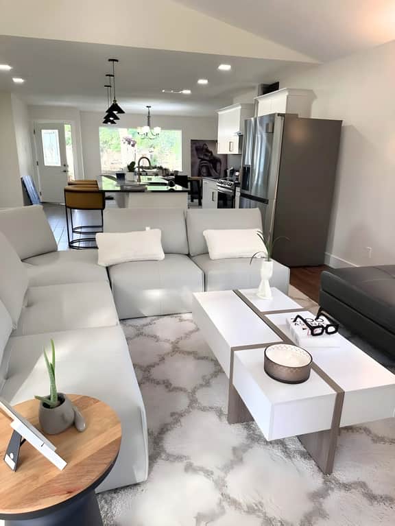 Modern 4BR Retreat w/ Hot Tub & Huge Backyard