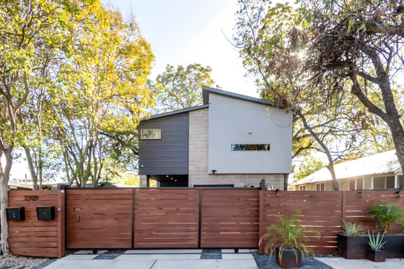 5BR Oasis | Pool + Hot Tub + Games | Walk to Fun!