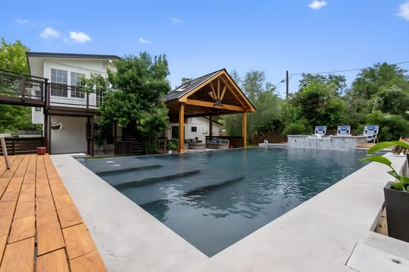 Luxury Villa Retreat, Pool, Hot tub & Fun