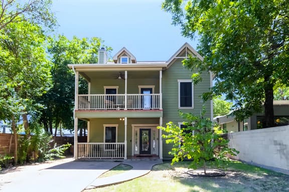 Huge Artistic Home in SoCo w/ Cowboy Pool